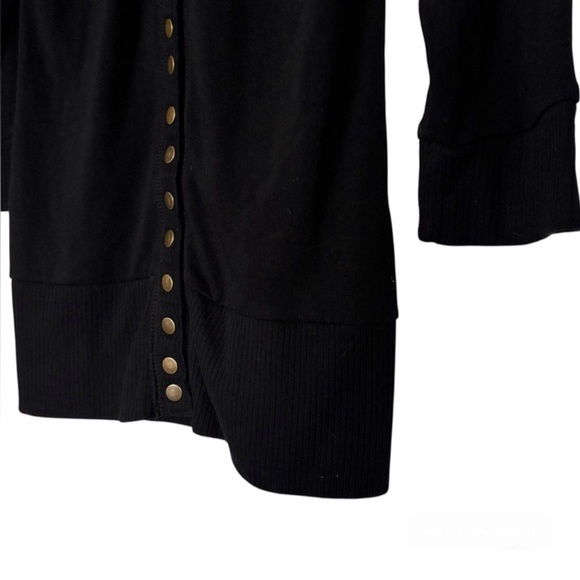 Black and White Knee-Length Skirt with 3/4 Sleeve Black Cardigan Medium - Picture 7 of 9